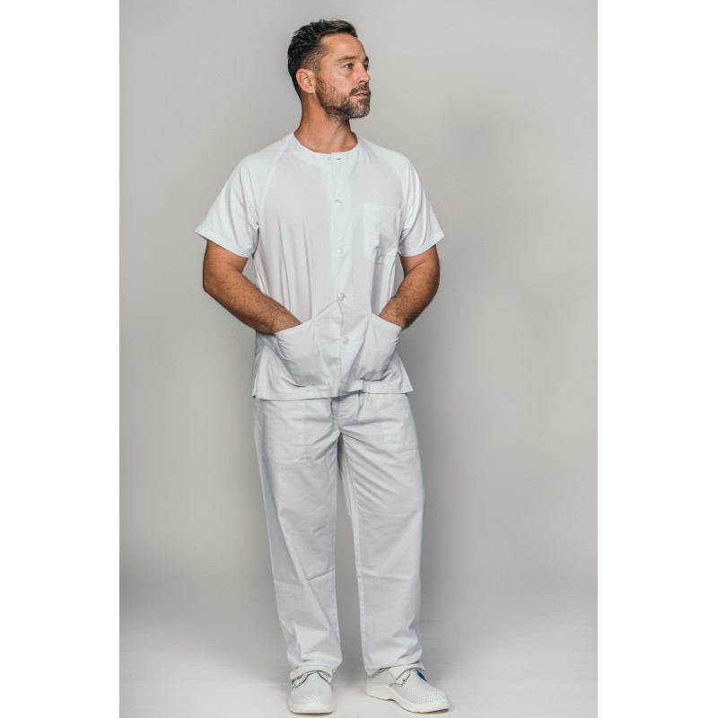 Pijama básico blanco con botones. PEDIR UNA TALLA INFERIOR A LA HABITUAL.